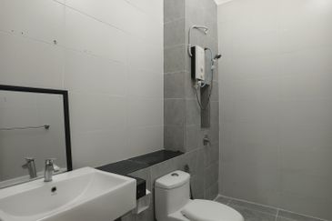 Cradleton @ Eco Majestic