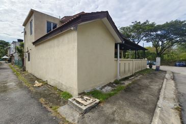 Jalan Spektrum U16 @ Taman Bukit Subang