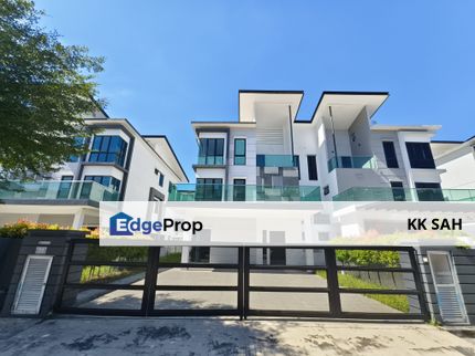 (BRAND NEW) 3 STOREY SEMI-D @ D'PRESTIJ, VILLA PERDANA, KAJANG , Selangor, Kajang