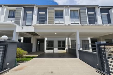 Lakefield Residences, Tropicana Heights