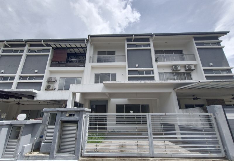 Lakefield Residences, Tropicana Heights