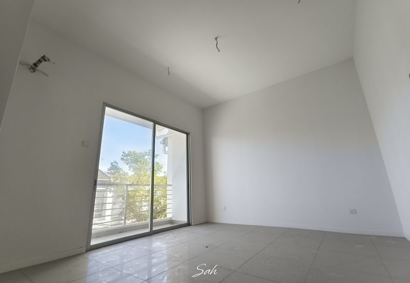 Lakefield Residences, Tropicana Heights