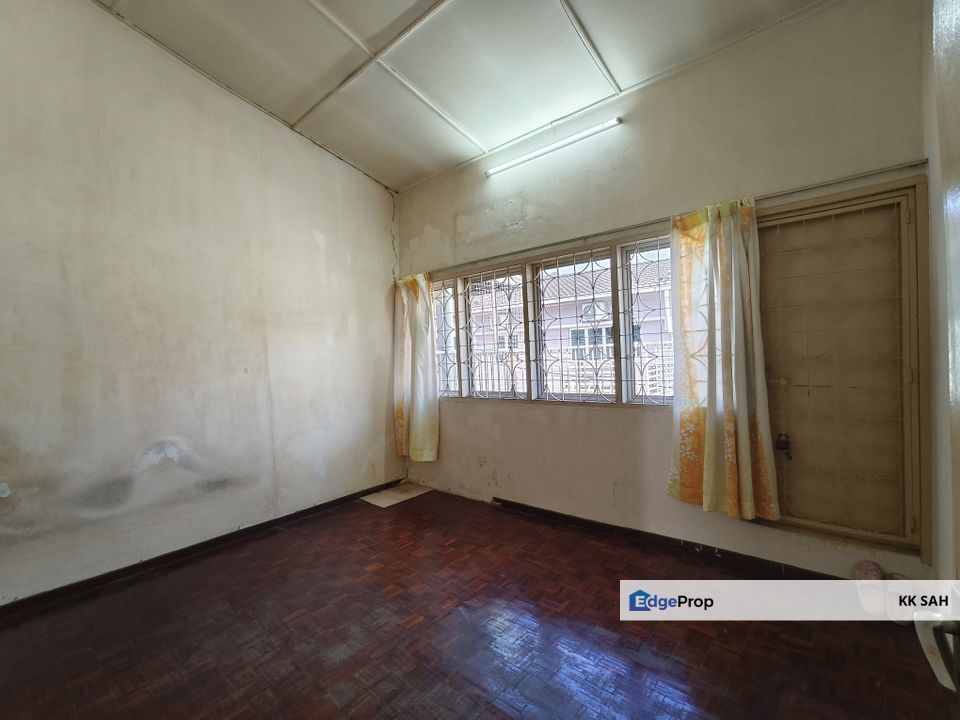 (MRT STATION + FACING OPEN) 2 STOREY SUPERLINK @ TAMAN SRI REKO, KAJANG, Selangor, Kajang