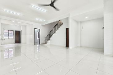 Kajang East - Precinct 1 (fasa 3b)