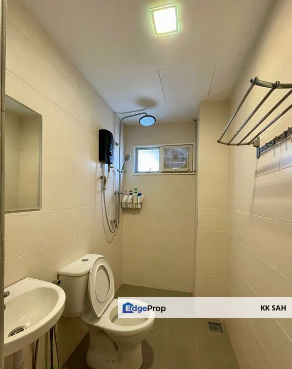 (FULL LOAN 1ST FLOOR RENOVATED) DESA SAUJANA APARTMENT @ SERI KEMBANGAN, Selangor, Seri Kembangan