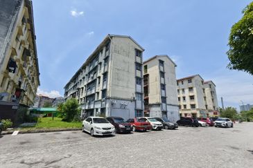 Taman Kajang Sentral (TKS Business Centre)