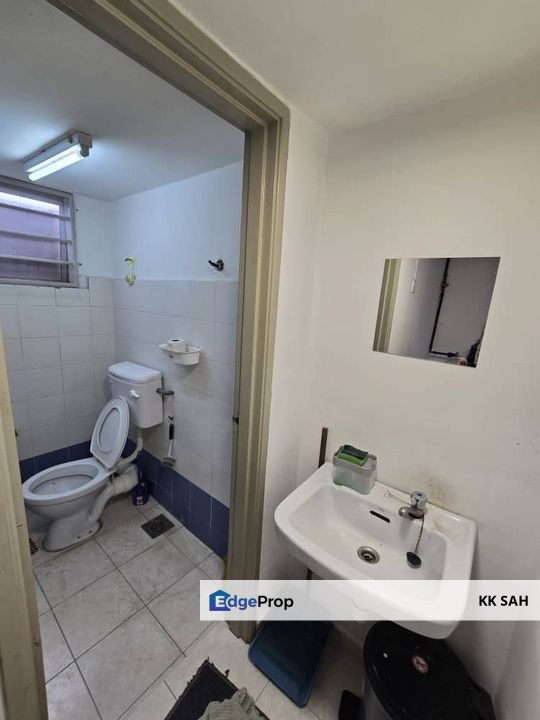 (FULL LOAN 1ST FLOOR OFFICE) PRIMA SAUJANA @ KAJANG, Selangor, Kajang