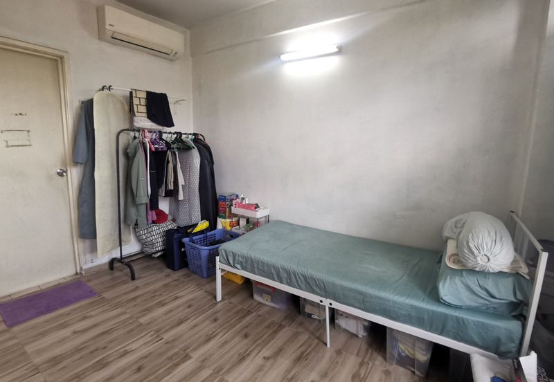 Taman Kinrara Seksyen 4