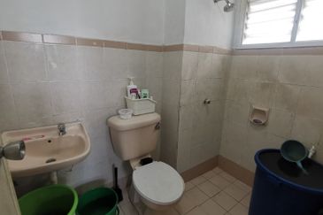 Taman Kinrara Seksyen 4