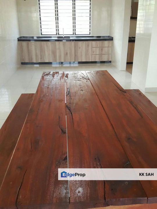 (GOOD CONDITION) 2.5 STOREY BUNGALOW @ SAUJANA VILLA, KAJANG, Selangor, Kajang
