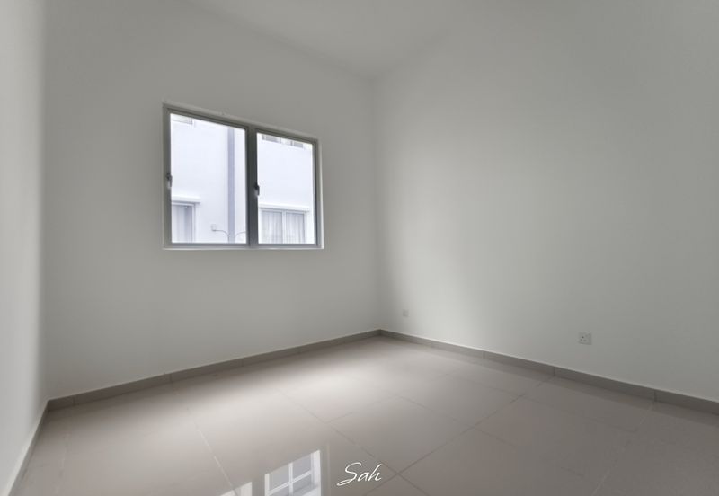 Hazelton @ Eco Forest 3