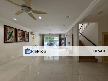 (FULL LOAN 25x75 RENOVATED) 3 STOREY SUPERLINK @ NADAYU 92, KAJANG, Selangor, Kajang