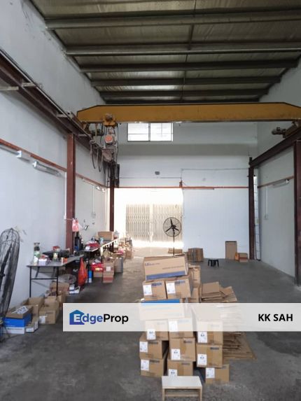 (READY MOVE IN) 1.5 STOREY LINK FACTORY @ TAMAN INDUSTRI SELESA JAYA, BALAKONG, Selangor, Balakong
