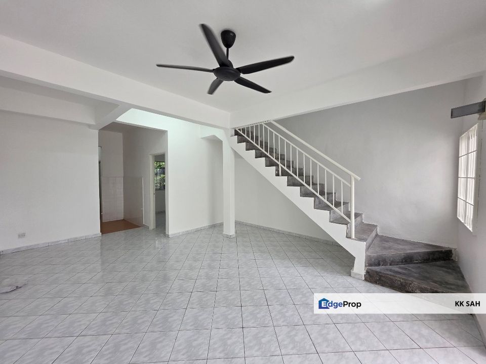 (FULL LOAN GOOD CONDITION) 2 STOREY @ BANDAR RINCHING, SEMENYIH, Selangor, Semenyih