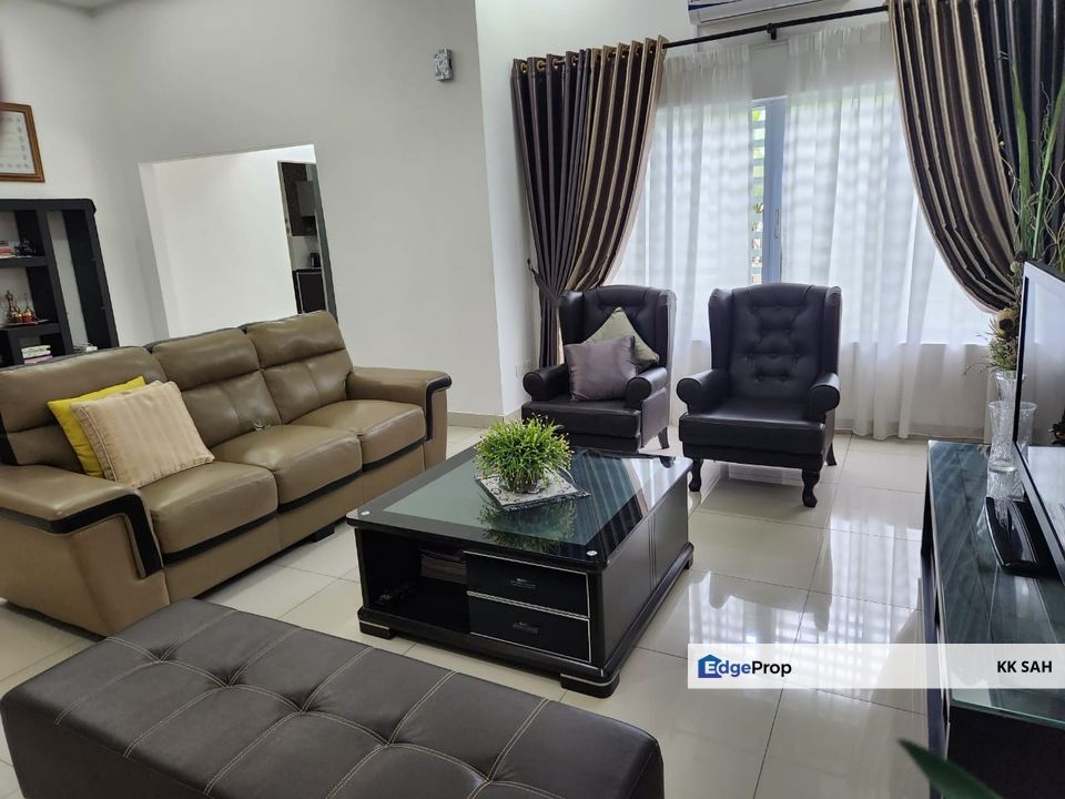 (FULLY FURNISHED + FACING OPEN) 2 STOREY SEMI-D @ BANDAR TASIK KESUMA, Selangor, Semenyih