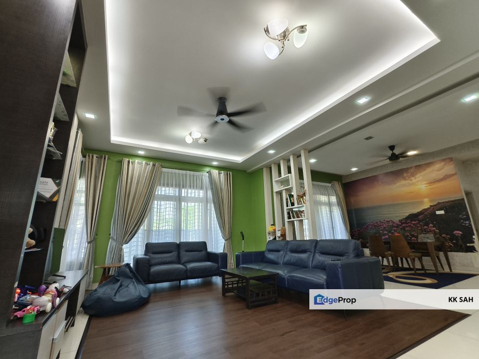 (RENOVATED SEMI-D END LOT) 2 STOREY SEMI-D @ K2 VILLAS, KAJANG 2, Selangor, Semenyih