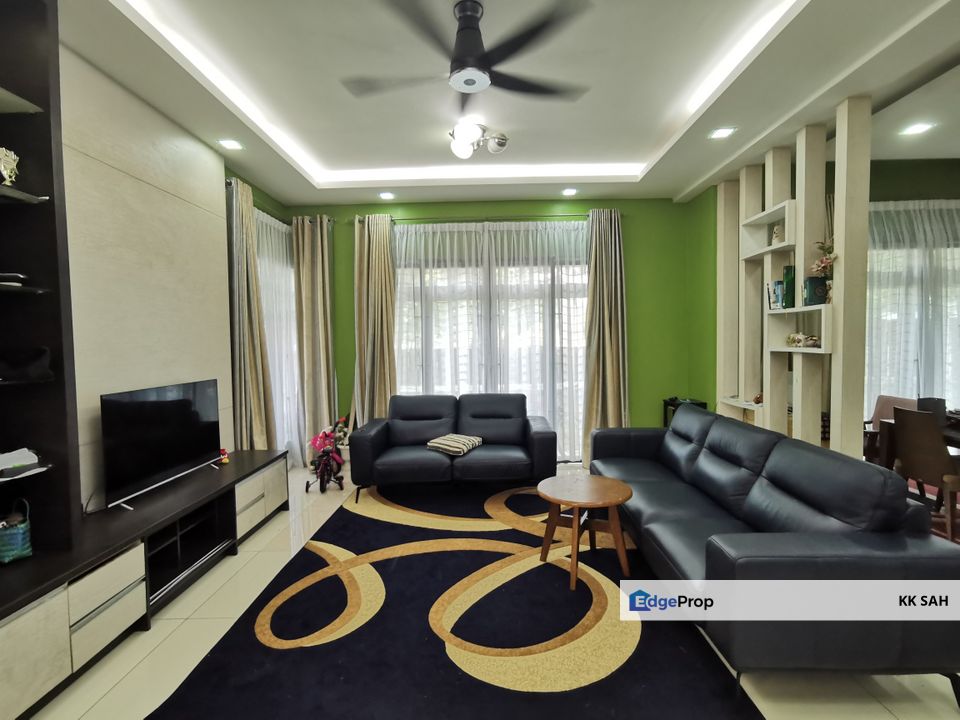 (RENOVATED SEMI-D END LOT) 2 STOREY SEMI-D @ K2 VILLAS, KAJANG 2, Selangor, Semenyih