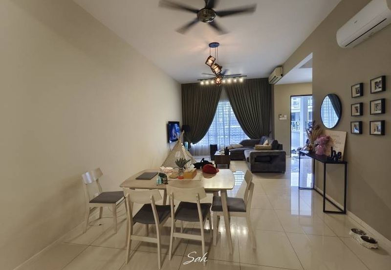 Parkfield Residences, Tropicana Heights