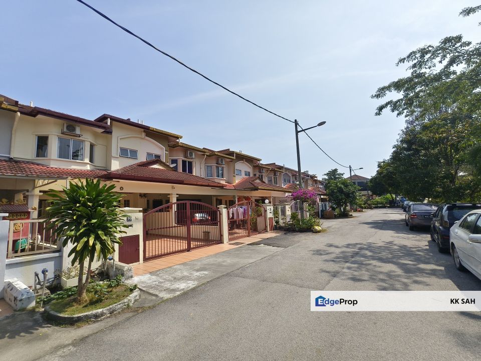 (FULLY RENOVATED + FACING OPEN) 2 STOREY @ TAMAN ANGGERIK PERDANA, BANDAR TEKNOLOGI KAJANG, Selangor, Kajang
