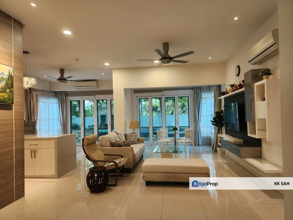 (LUXURY RENOVATION) 2 STOREY CORNER @ (FAIRFIELD RESIDENCES) TROPICANA HEIGHTS, KAJANG 2, Selangor, Kajang