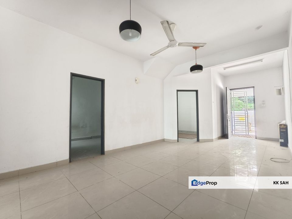 (FULL LOAN + FACING OPEN) TOWNHOUSE @ (KASEH HEIGHTS) TAMAN SEMENYIH MEWAH, Selangor, Semenyih