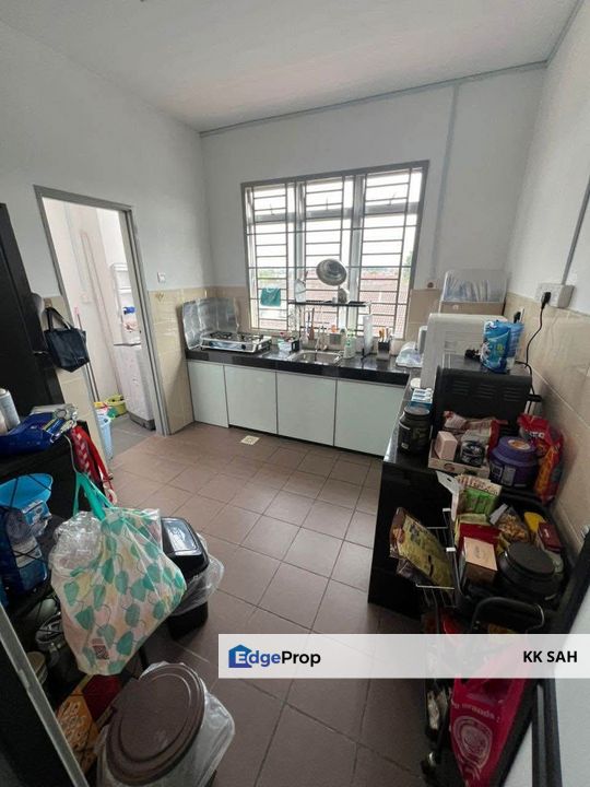 (FULL LOAN + RENOVATED) TOWNHOUSE @ (KASEH HEIGHTS) TAMAN SEMENYIH MEWAH FASA 3, SEMENYIH, Selangor, Semenyih