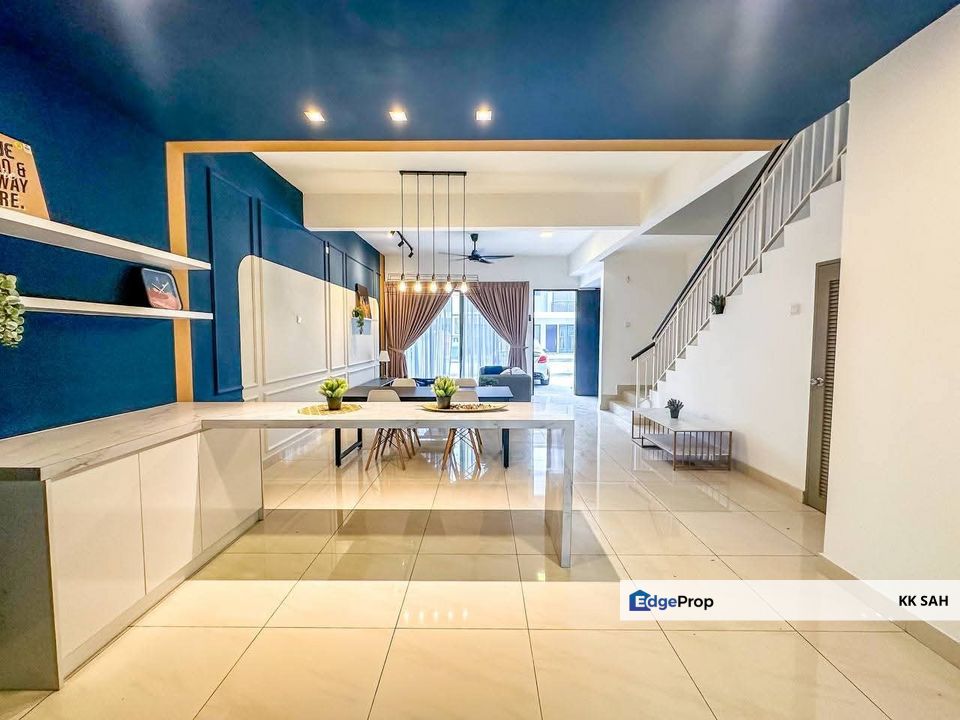 (FULLY RENOVATED) 2 STOREY @ DIAMOND CITY, SEMENYIH, Selangor, Semenyih