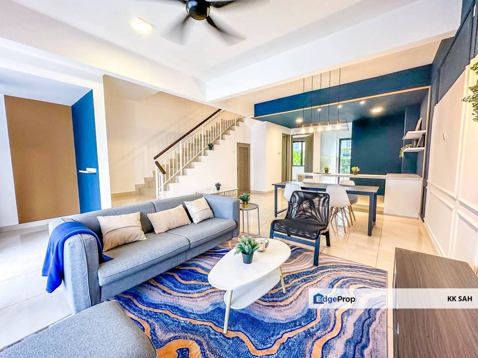 (FULLY RENOVATED) 2 STOREY @ DIAMOND CITY, SEMENYIH, Selangor, Semenyih