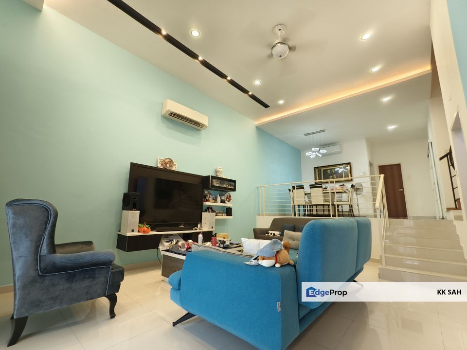 (FULLY RENOVATED) 2 STOREY SUPERLINK @ RIDGEVIEW RESIDENCES, KAJANG, Selangor, Kajang