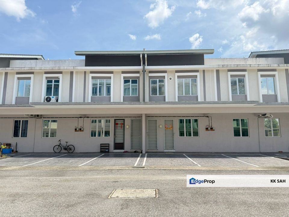 (FULL LOAN + FACING OPEN) TOWNHOUSE @ (GARDEN VILLA) TAMAN TASIK SEMENYIH, SEMENYIH, Selangor, Semenyih