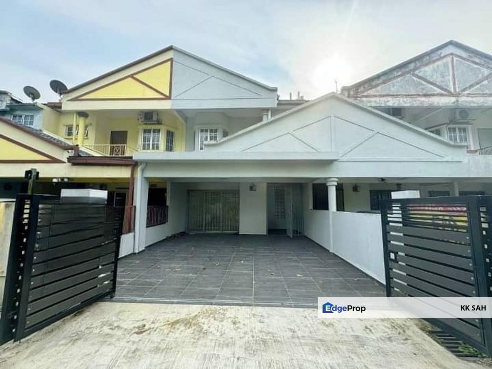 (RENOVATED) 2 STOREY TERRACE @ TAMAN JAYA 2, SEMENYIH, Selangor, Semenyih