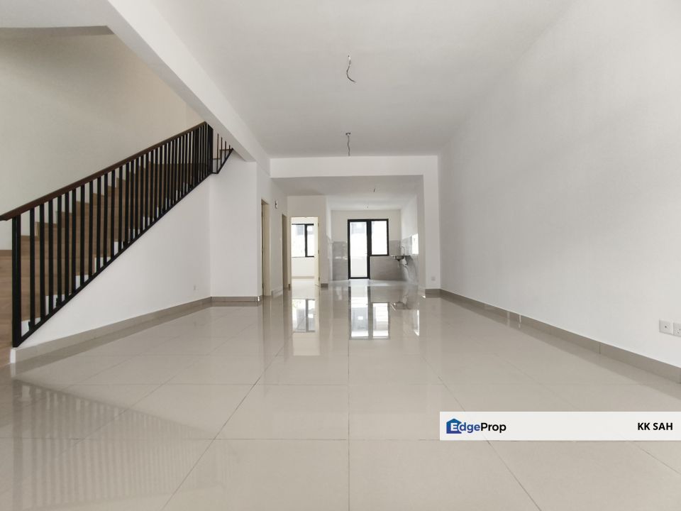 (BRAND NEW FULLY EXTENDED) 2 STOREY @ DIAMOND CITY, SEMENYIH, Selangor, Semenyih