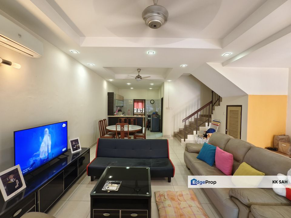 (MRT STATION 20x80 RENOVATED) 3 STOREY SUPERLINK @ TAMAN BUKIT KAJANG BARU, KAJANG, Selangor, Kajang