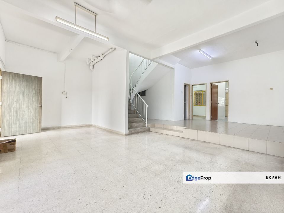 (MRT STATION & FACING OPEN) 2 STOREY SUPERLINK @ TAMAN SRI REKO, KAJANG, Selangor, Kajang