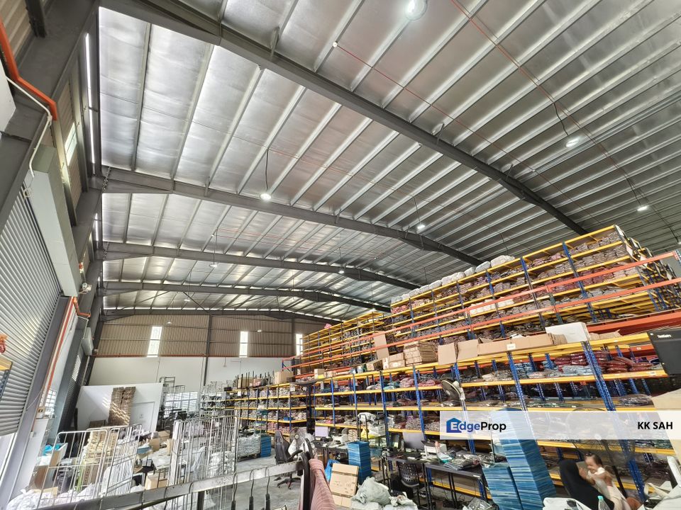 SEMI-D FACTORY WAREHOUSE @ BANDAR TEKNOLOGI KAJANG, Selangor, Kajang