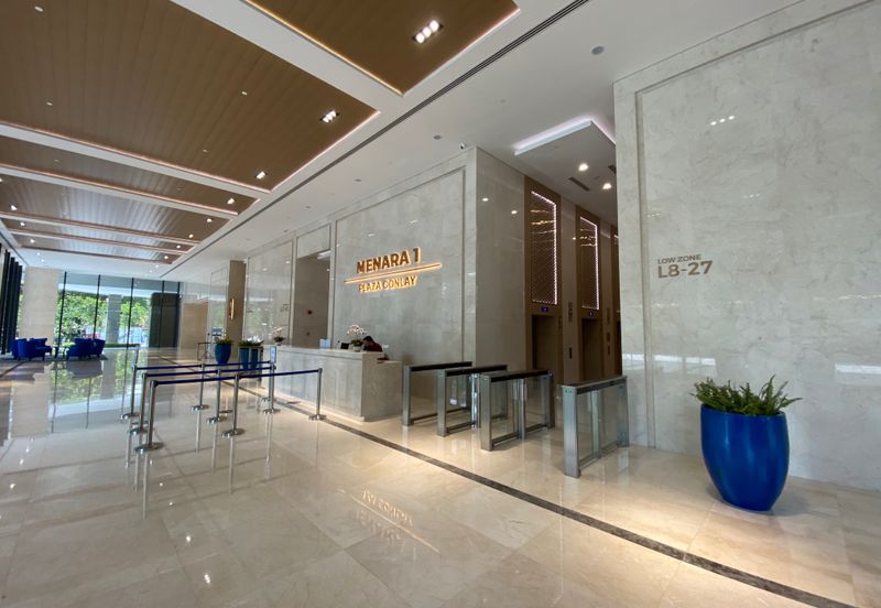 Plaza Conlay, Jalan Conlay