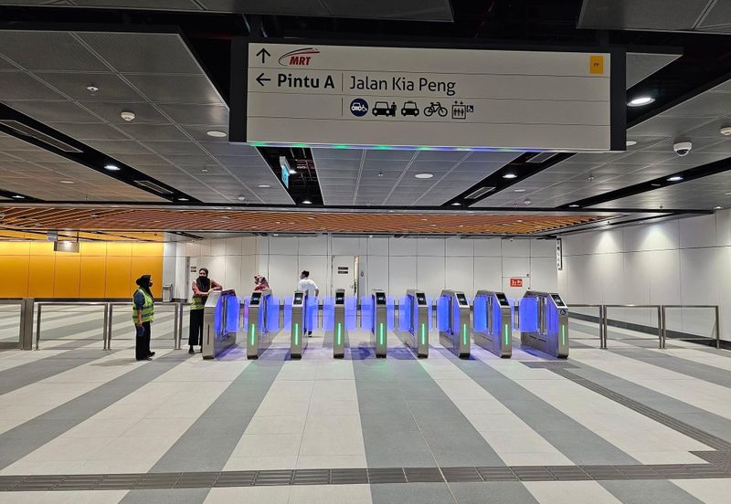 Plaza Conlay, Jalan Conlay