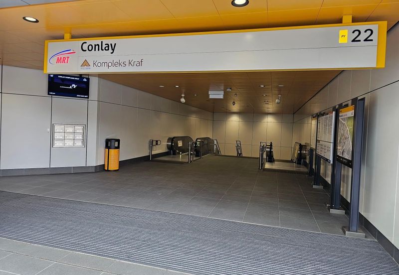 Plaza Conlay, Jalan Conlay