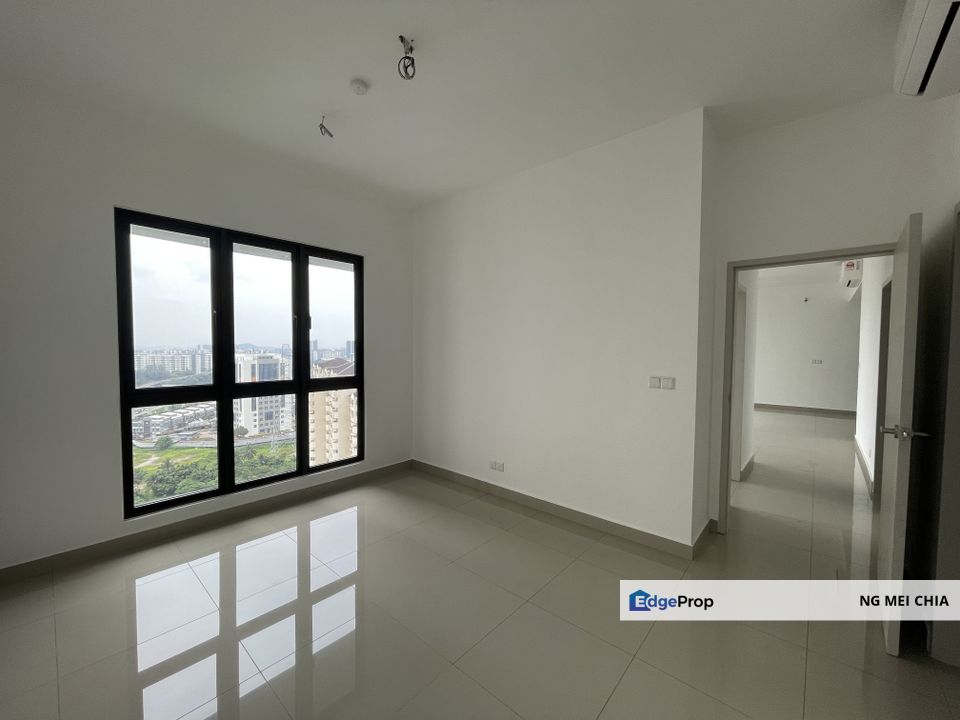 Freehold Service Residence, Newly completed, Ready for move in, Low density, 300m to nearest LRT station, Selangor, Kelana Jaya