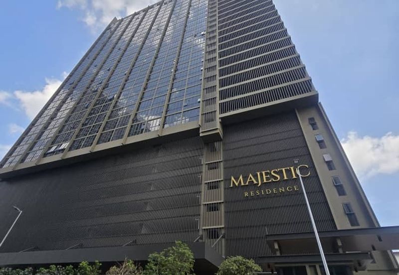 Majestic Residence