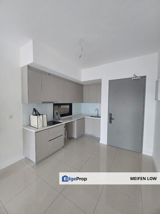 Skyline KL TRX BBCC Lalaport KLCC 850sf Partly furnished, Kuala Lumpur, Pudu