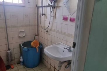 Subang Perdana Goodyear Court 6