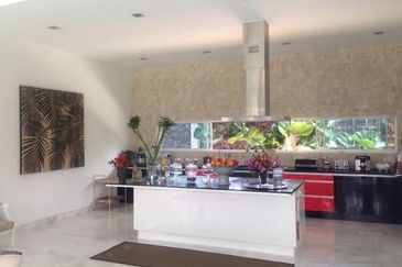 Bungalow with Private Pool @ Kenny Hills (Bukit Tunku)