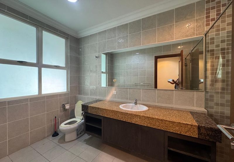 Luxurious Taman Duta Retreat