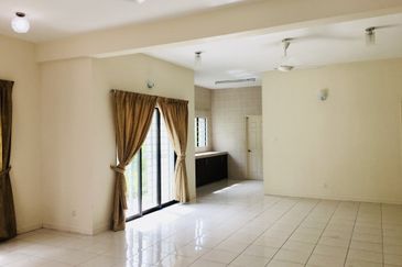 Pusat Bandar Putra Permai