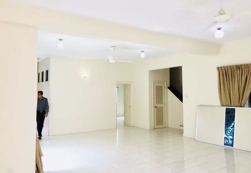 Pusat Bandar Putra Permai