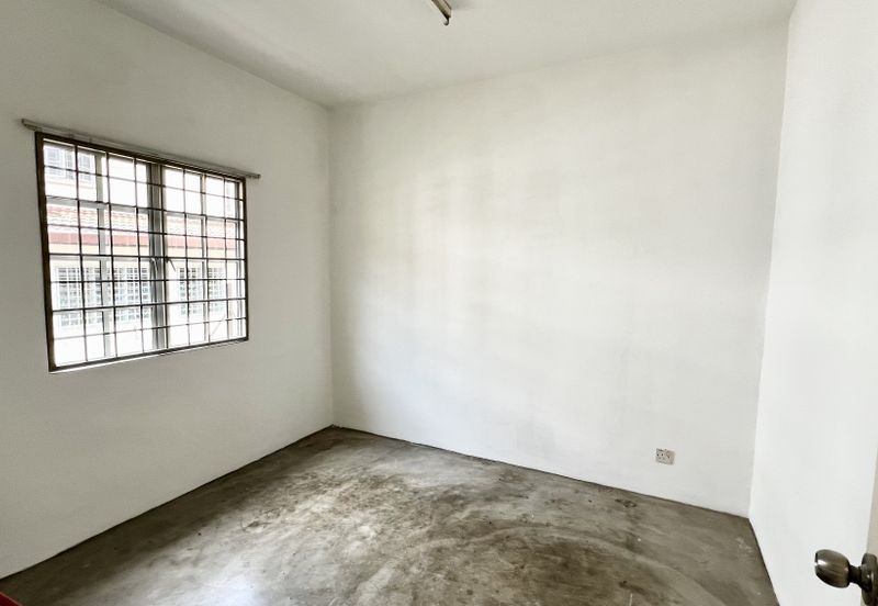 Pusat Bandar Putra Permai