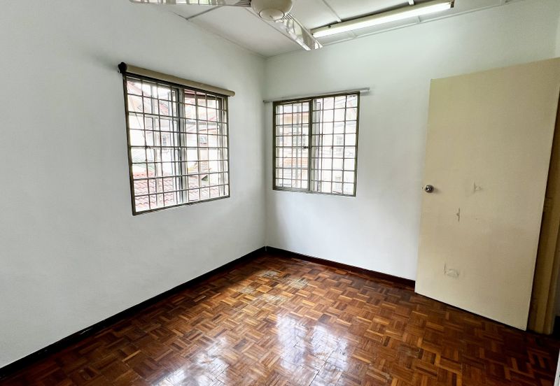 Pusat Bandar Putra Permai