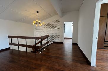 Newly Refurbished 2 Storey Bungalow House Rent @ Ukay Heights, Ampang Kuala Lumpur