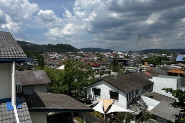 Newly Refurbished 2 Storey Bungalow House Rent @ Ukay Heights, Ampang Kuala Lumpur